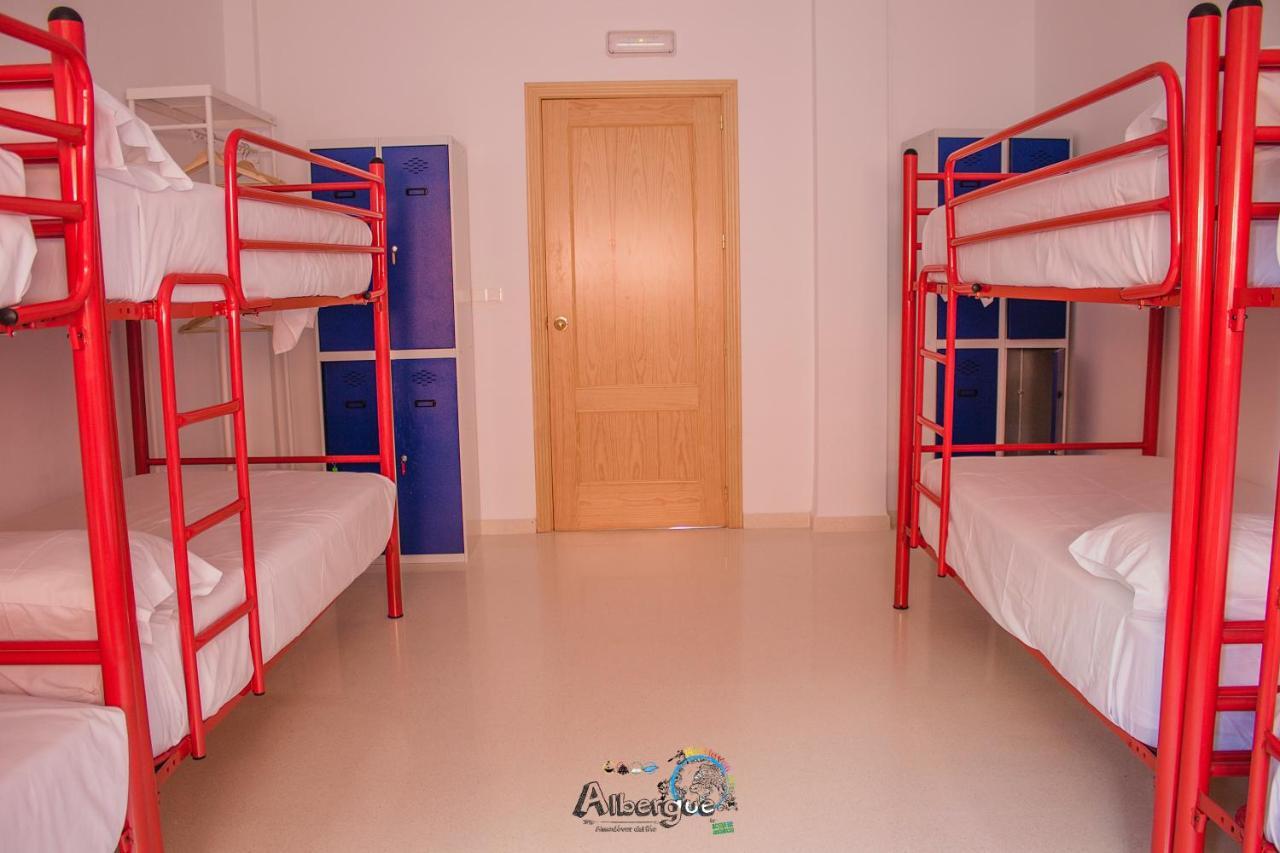 Albergue Multiaventura Active Andalucia Almodóvar del Río Exterior foto